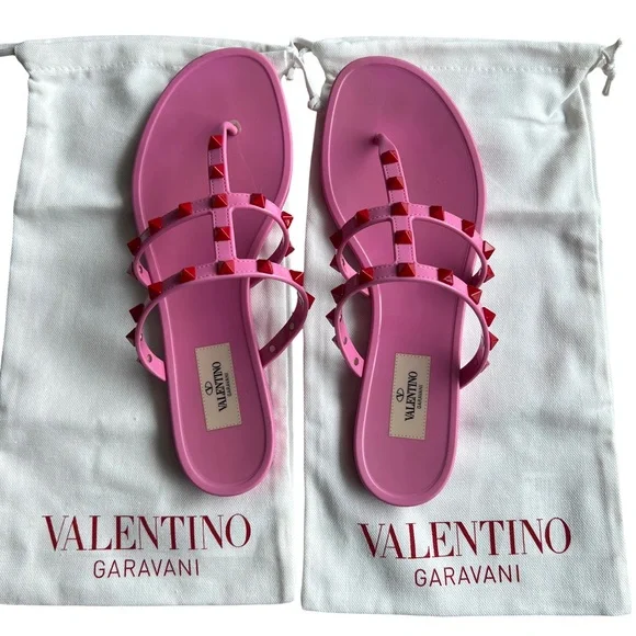 Valentino Garavani Rockstud Jelly Flat Thong - Picture 5 of 7